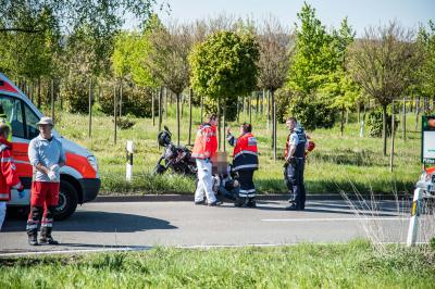 Hochdorf: Pkw kollidiert mit Motorrad - Motorradfahrer verstirbt vor Ort - Rettungshubschrauber im Einsatz